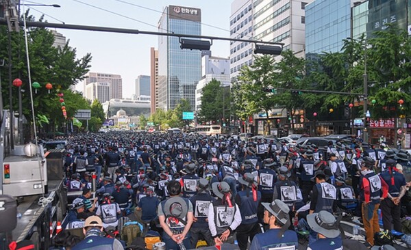 ▲16일,17일 이틀동안 서울 세종대로 일대에서 불법 파업을 벌이고 있는 민노총 산하 건설노조