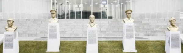 ▲육군사관학교내에 설치돼 있는 홍범도.김좌진.이범석.이회영.지청전 흉상