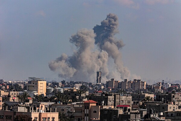 ▲ 라마단 기간에도 계속되는 이스라엘 폭격 [사진=AFP 연합뉴스]