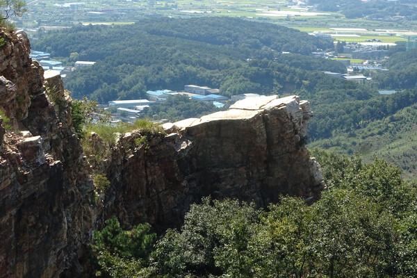▲ 월롱산성 자연치성