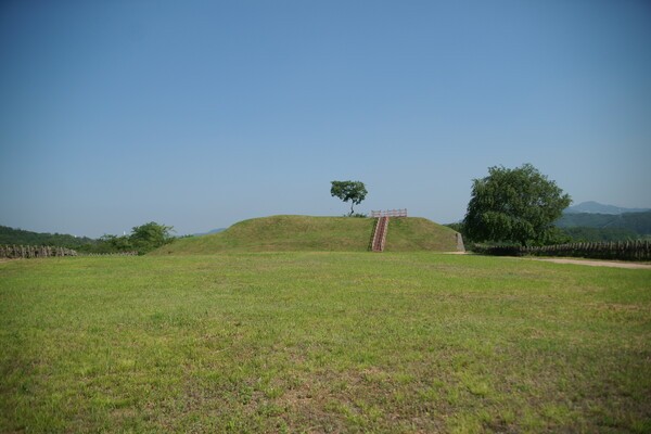 ▲성 안에서 본 당포성 전경