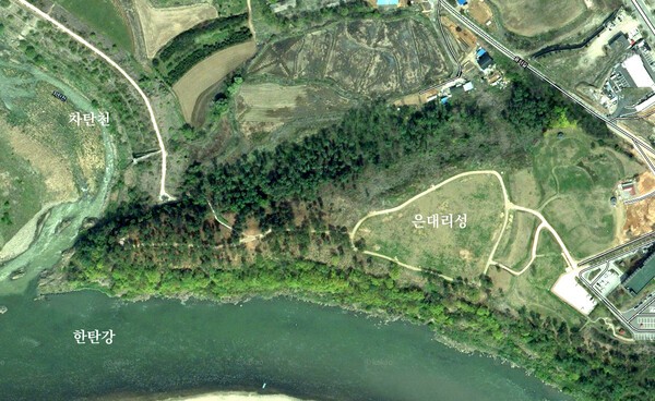 ▲위에서 본 은대리성과 한탄강,차탄천