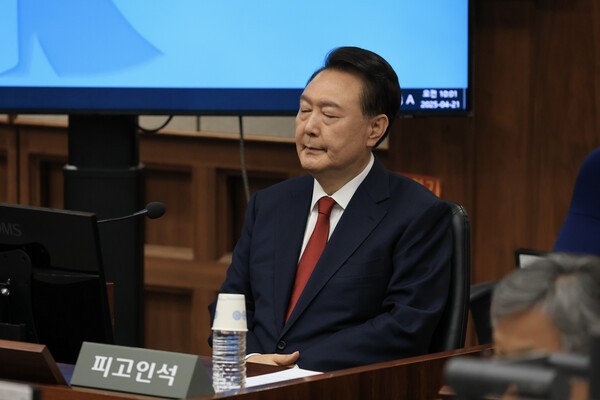 尹측-경비단장 <b>공방</b>…"<b>의원 끌어내기</b> 불가" vs "<b>지시</b> 맞다"