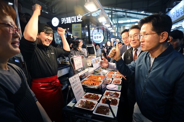 <b>김문수</b>, 1박2일 대구·경북·<b>부산</b>행…영덕 산불피해 <b>현장</b>·APEC 준비단 방...
