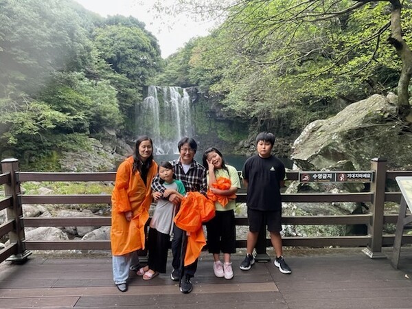 ▲박래성 대표 가족 히어로 포레스트 여행. 이랜드재단