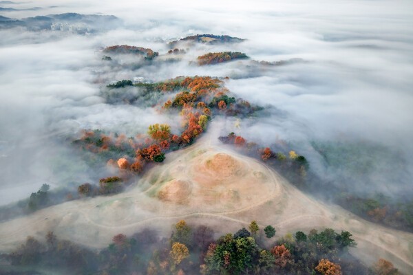 ▲ 금상 교동고분군 가을. 창녕군청 제공