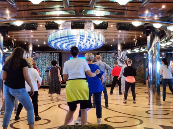 ▲춤은 생활체육이지만, 음주가무는 때와 장소를 가려야 한다, 필자 제공