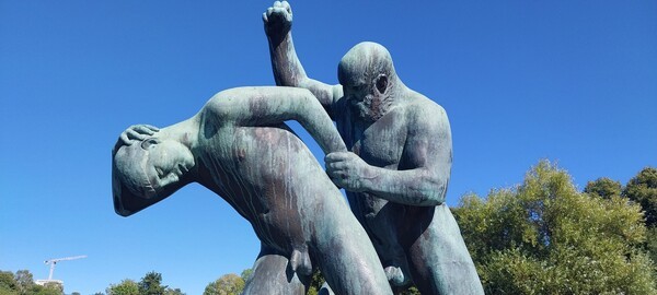 ▲민폐는 폭력으로 해결할 문제는 아니다. 남에 대한 배려가 우선이다. 필자