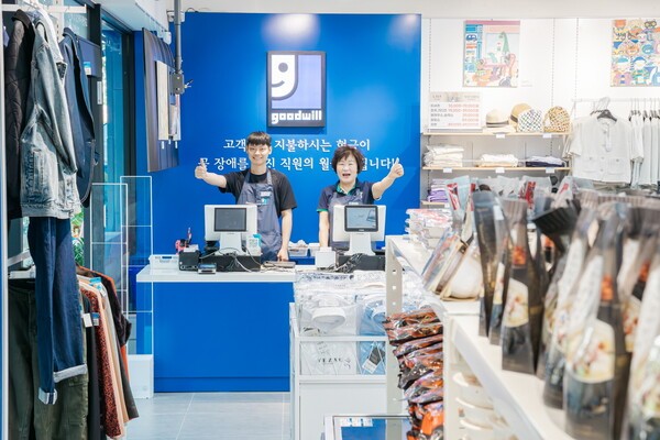 ▲굿윌스토어 밀알야탑점. 굿윌스토어는 시민이나 기업으로부터 중고 물건이나 새 상품을 기증받아 판매한 수익으로 장애인을 고용하는 기증품 판매 매장이다. 밀알복지재단