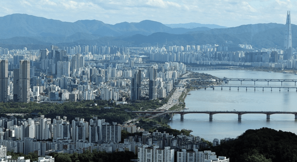 ▲서울 남산에서 바라본 강북 집합건물.연합뉴스