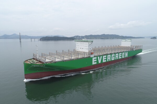 ▲삼성중공업이 건조한 컨테이너운반선. 삼성중공업 제공