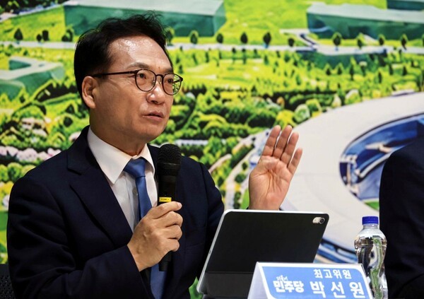 與, '김승원 청탁 의혹' <b>제보자</b> 신상 공개…<b>한동훈</b> "공익신고자 보호법...