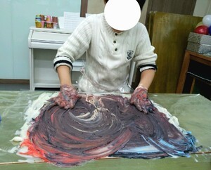 “선생님, 칭찬하지 마세요?”