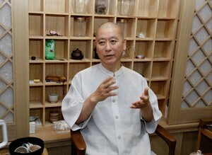 "먹는다는 것, 욕구 충족 아닌 시간 효율성 얻는 생명에너지 발원이지요"