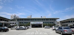 지역언론, '워치독'인가 '랩독'인가